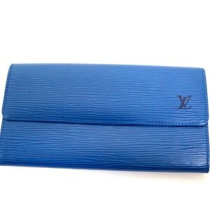 Louis Vuitton Epi Leather Blue Long Wallet - Preloved in Excellent Condition